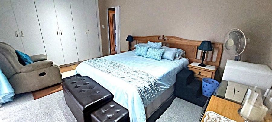 3 Bedroom Property for Sale in New Redruth Gauteng