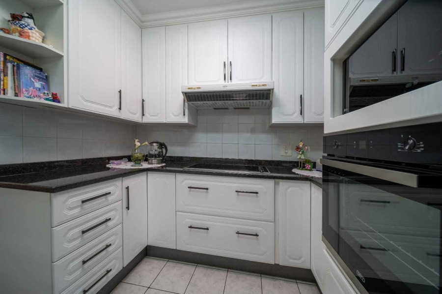 3 Bedroom Property for Sale in Beyerspark Gauteng