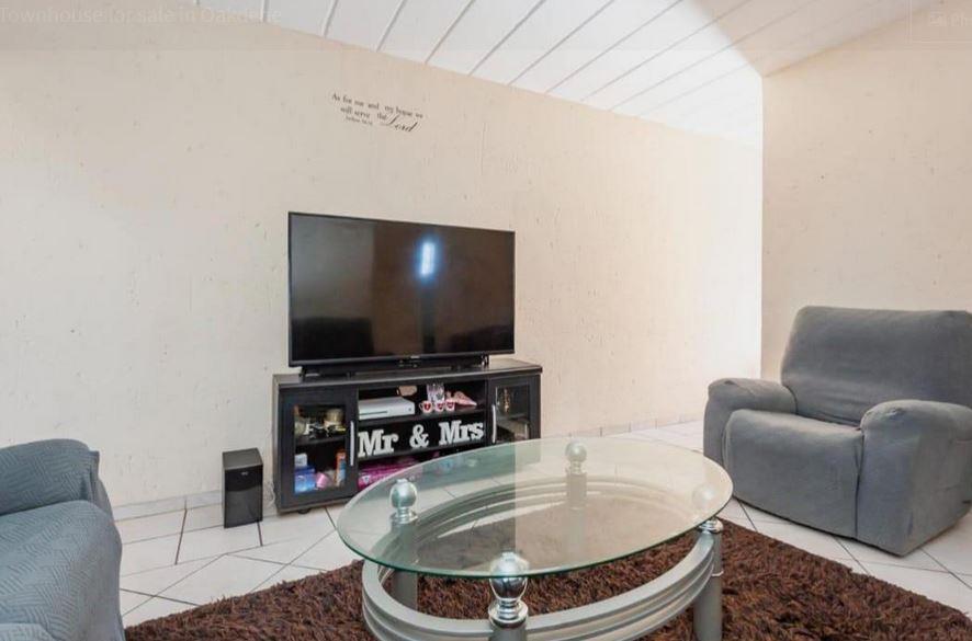 2 Bedroom Property for Sale in Oakdene Gauteng