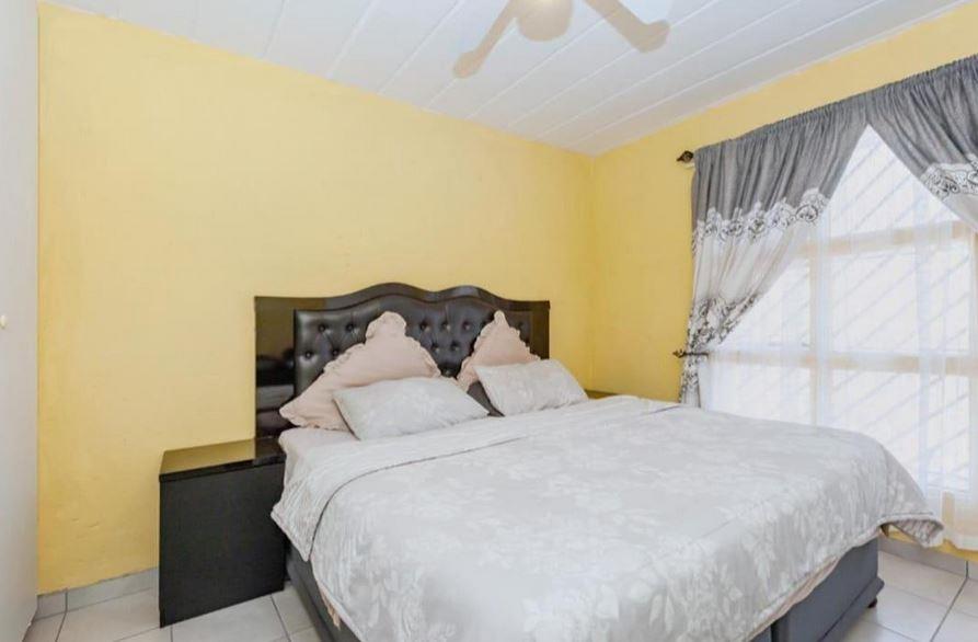 2 Bedroom Property for Sale in Oakdene Gauteng