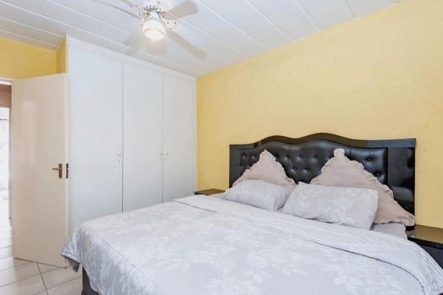 2 Bedroom Property for Sale in Oakdene Gauteng