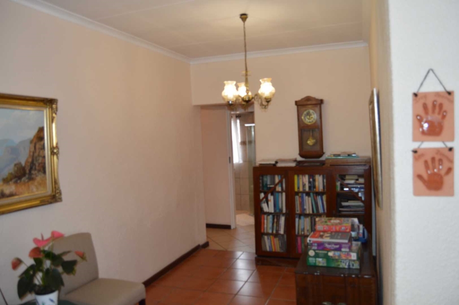 5 Bedroom Property for Sale in Brackendowns Gauteng