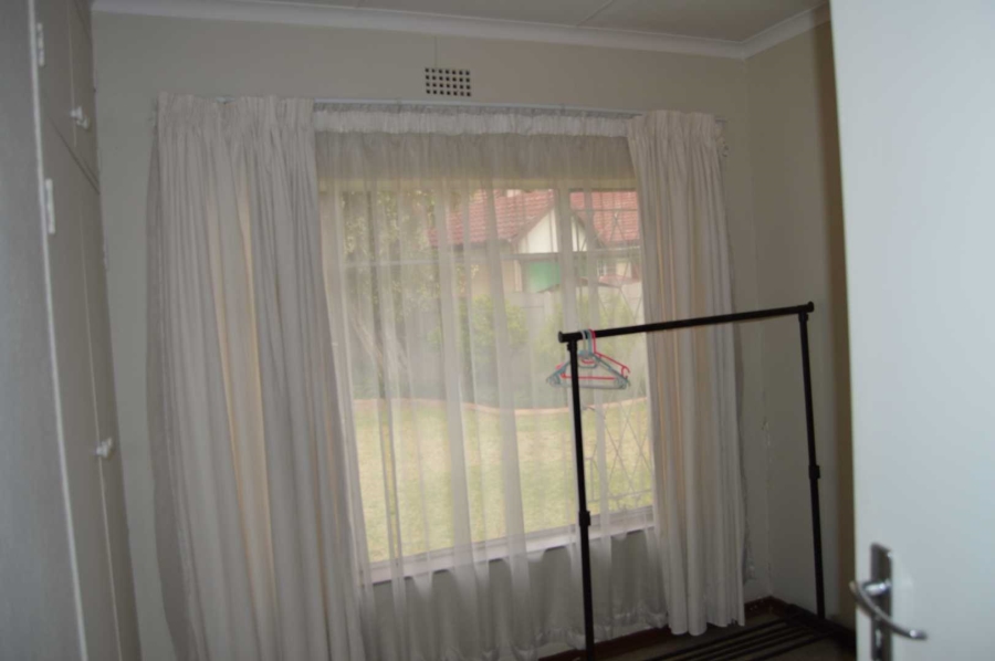 5 Bedroom Property for Sale in Brackendowns Gauteng