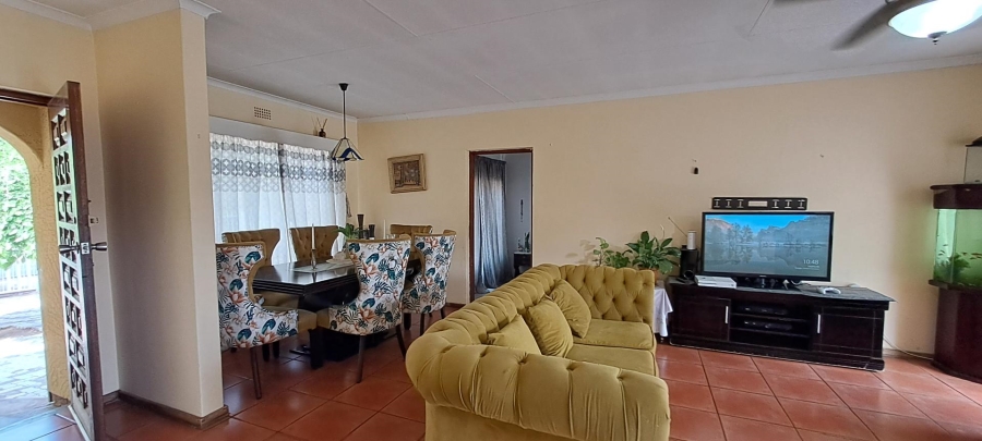 4 Bedroom Property for Sale in Brackendowns Gauteng
