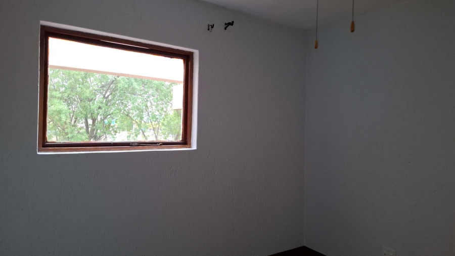 1 Bedroom Property for Sale in New Market Gauteng