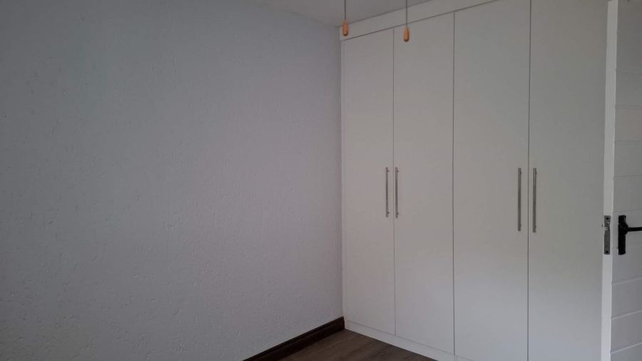 1 Bedroom Property for Sale in New Market Gauteng