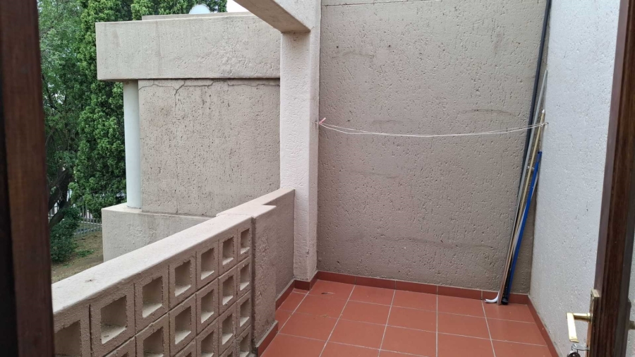 1 Bedroom Property for Sale in New Market Gauteng