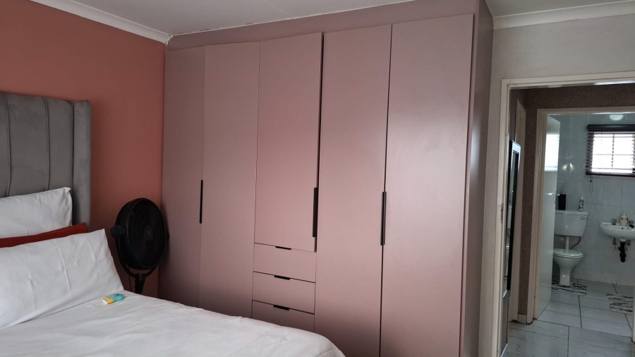 2 Bedroom Property for Sale in Meyersdal Gauteng