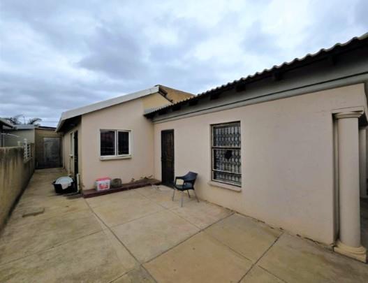 2 Bedroom Property for Sale in Mahube Valley Gauteng