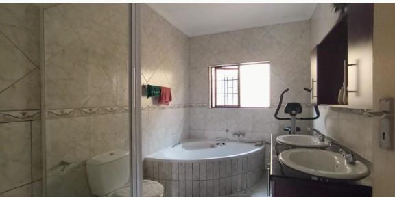 4 Bedroom Property for Sale in Montana Gauteng