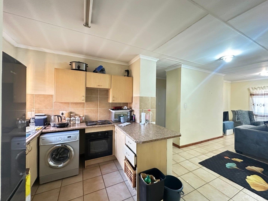 2 Bedroom Property for Sale in Annlin Gauteng