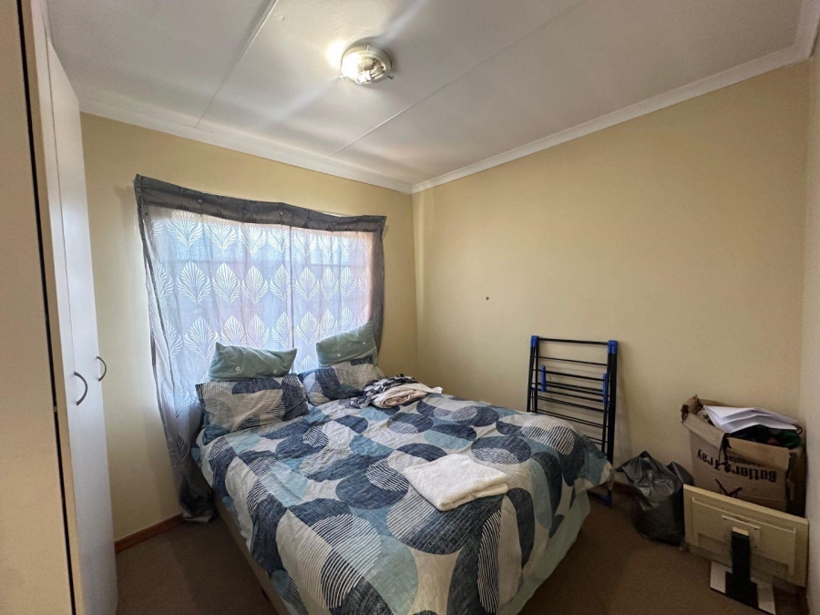 2 Bedroom Property for Sale in Annlin Gauteng