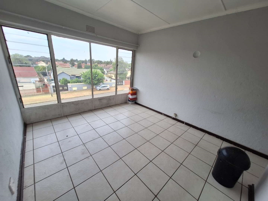 1 Bedroom Property for Sale in Witpoortjie Gauteng