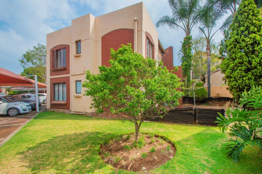 2 Bedroom Property for Sale in Bromhof Gauteng