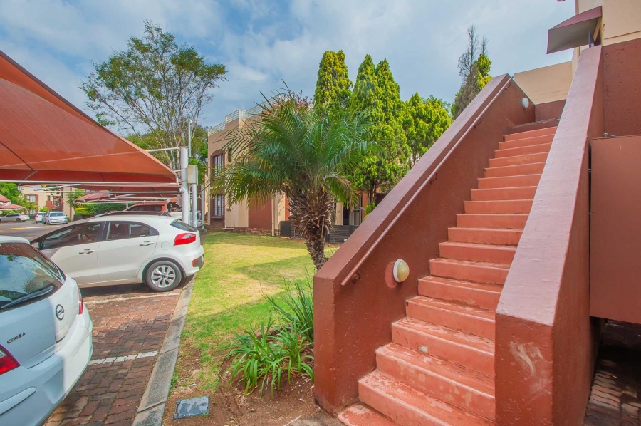 2 Bedroom Property for Sale in Bromhof Gauteng
