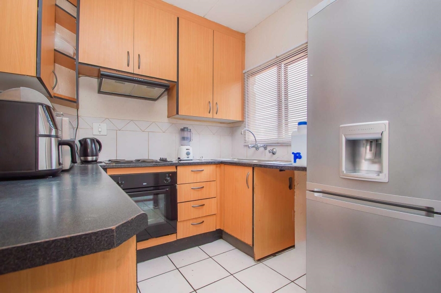 2 Bedroom Property for Sale in Bromhof Gauteng