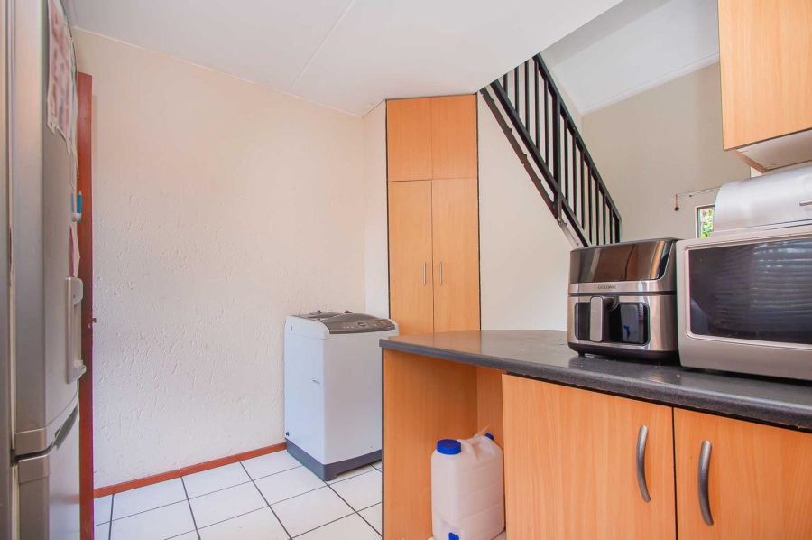 2 Bedroom Property for Sale in Bromhof Gauteng