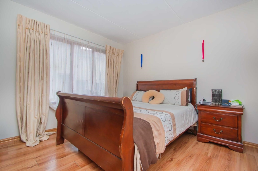 2 Bedroom Property for Sale in Bromhof Gauteng