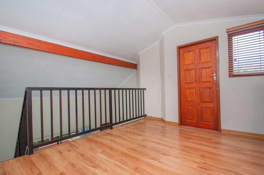 2 Bedroom Property for Sale in Bromhof Gauteng