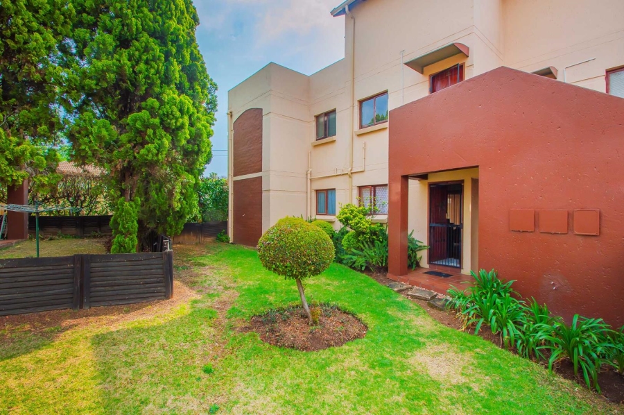 2 Bedroom Property for Sale in Bromhof Gauteng