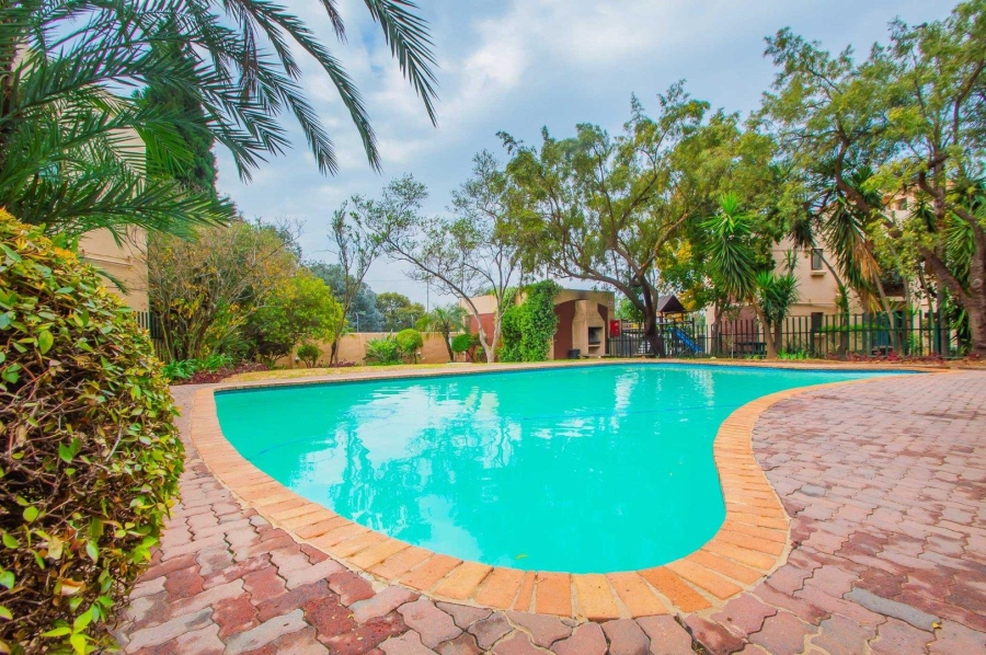 2 Bedroom Property for Sale in Bromhof Gauteng