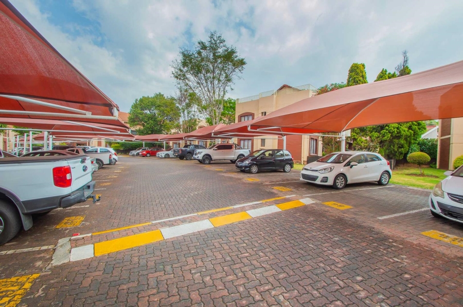 2 Bedroom Property for Sale in Bromhof Gauteng