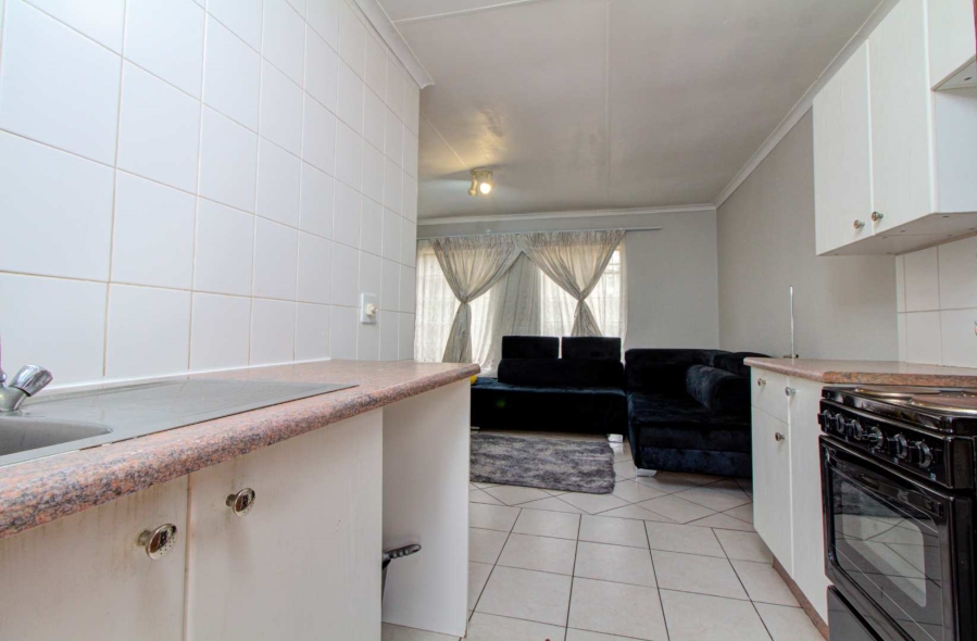 2 Bedroom Property for Sale in Roodepoort West Gauteng