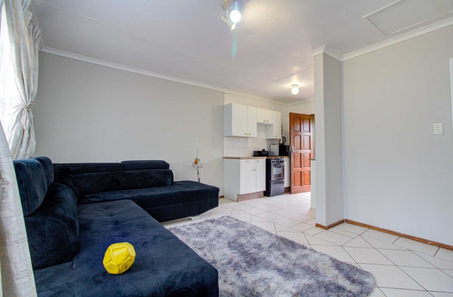 2 Bedroom Property for Sale in Roodepoort West Gauteng