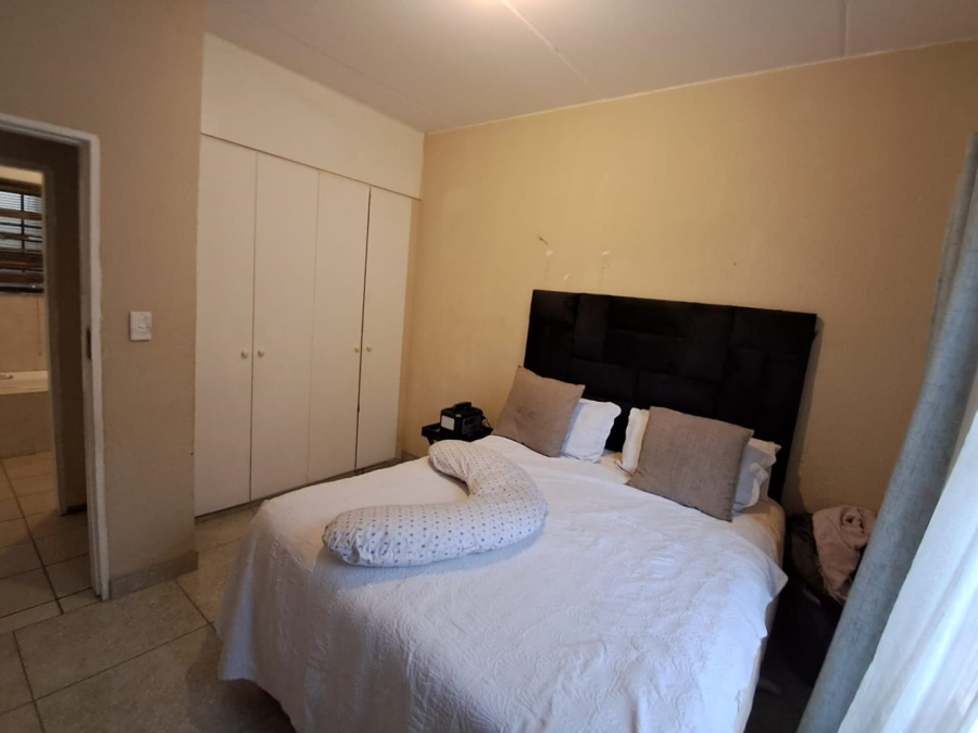 2 Bedroom Property for Sale in Halfway Gardens Gauteng