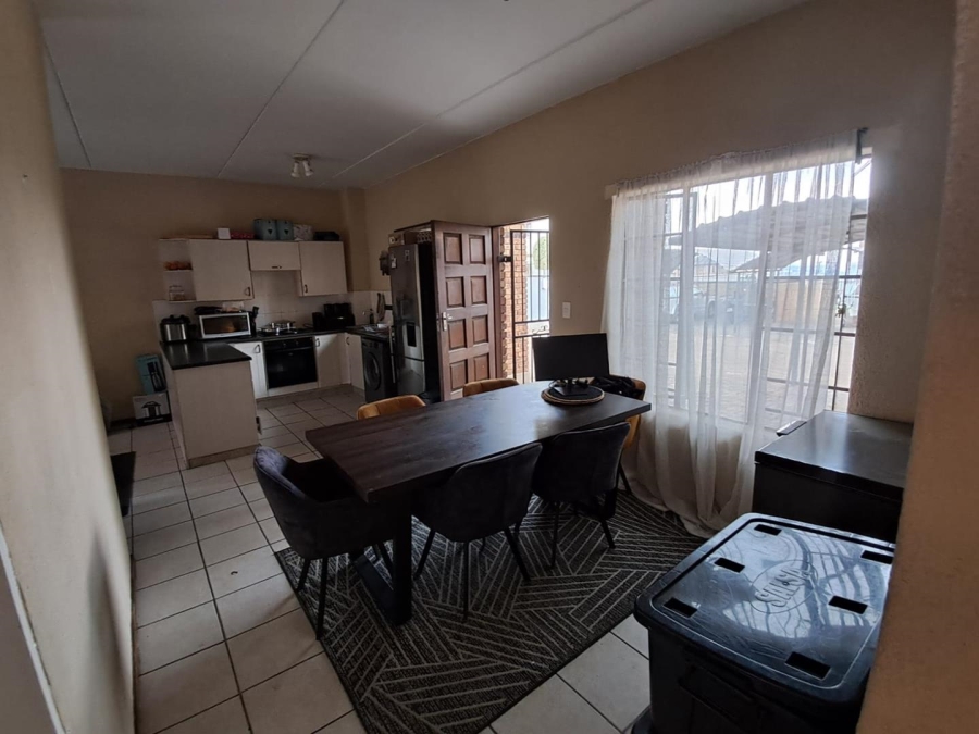 2 Bedroom Property for Sale in Halfway Gardens Gauteng