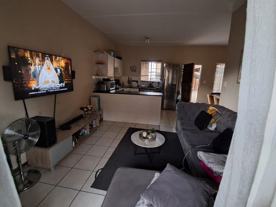 2 Bedroom Property for Sale in Halfway Gardens Gauteng