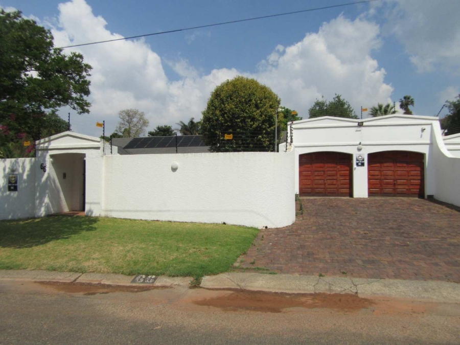 5 Bedroom Property for Sale in Glenhazel Gauteng