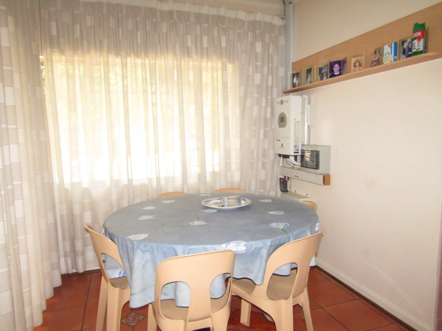 5 Bedroom Property for Sale in Glenhazel Gauteng
