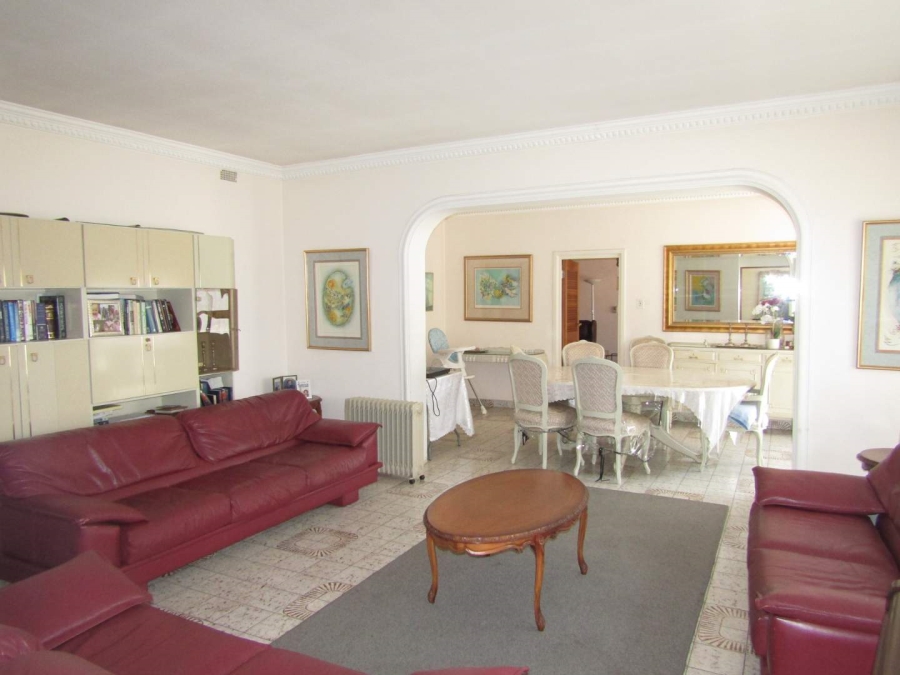 5 Bedroom Property for Sale in Glenhazel Gauteng