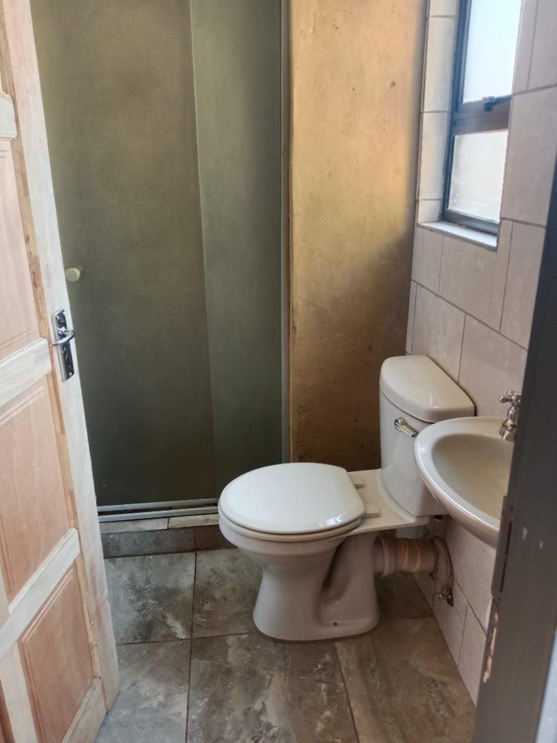 To Let 3 Bedroom Property for Rent in Tladi Gauteng