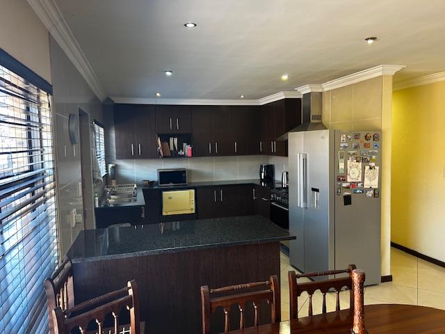 3 Bedroom Property for Sale in New Redruth Gauteng