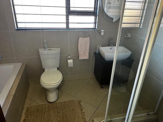 3 Bedroom Property for Sale in New Redruth Gauteng