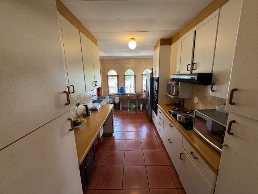 4 Bedroom Property for Sale in Brackendowns Gauteng