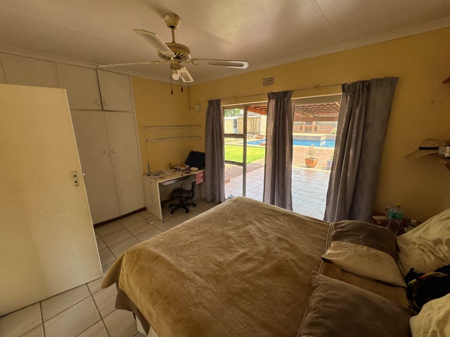 4 Bedroom Property for Sale in Brackendowns Gauteng