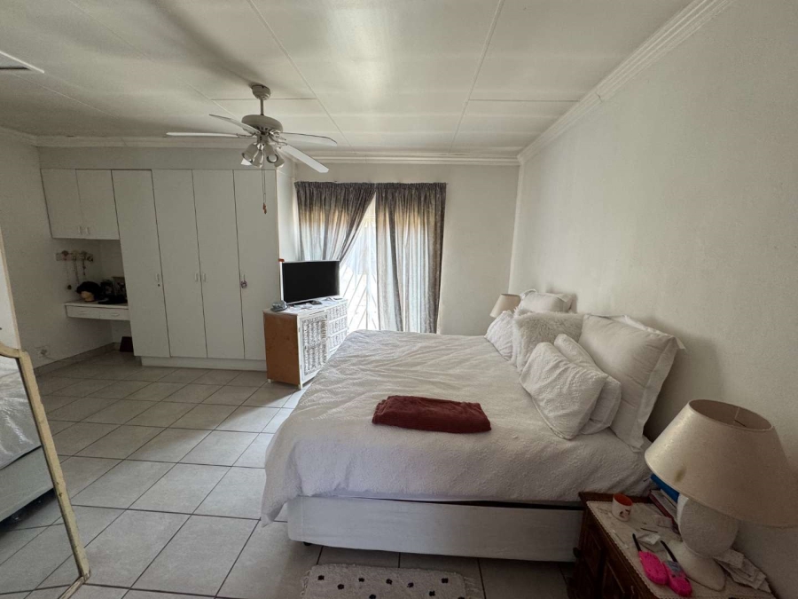 4 Bedroom Property for Sale in Brackendowns Gauteng