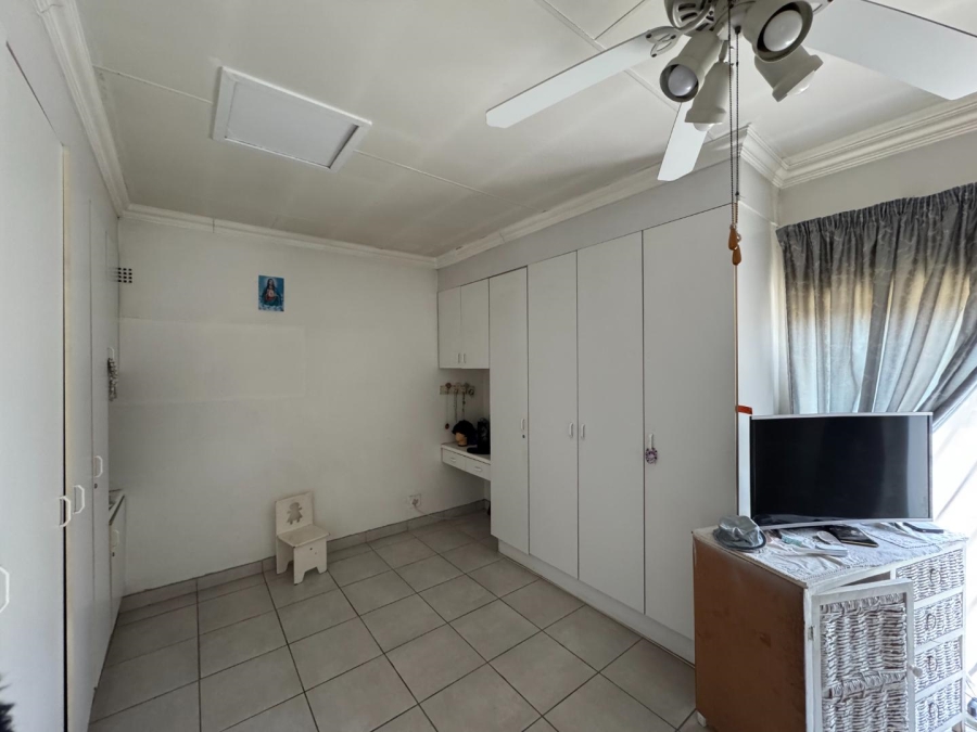 4 Bedroom Property for Sale in Brackendowns Gauteng