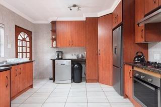 4 Bedroom Property for Sale in Verwoerdpark Gauteng