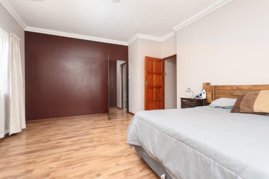 4 Bedroom Property for Sale in Verwoerdpark Gauteng