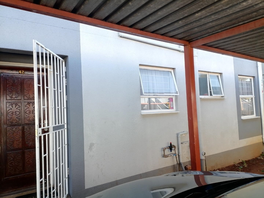 1 Bedroom Property for Sale in Airport Park Gauteng