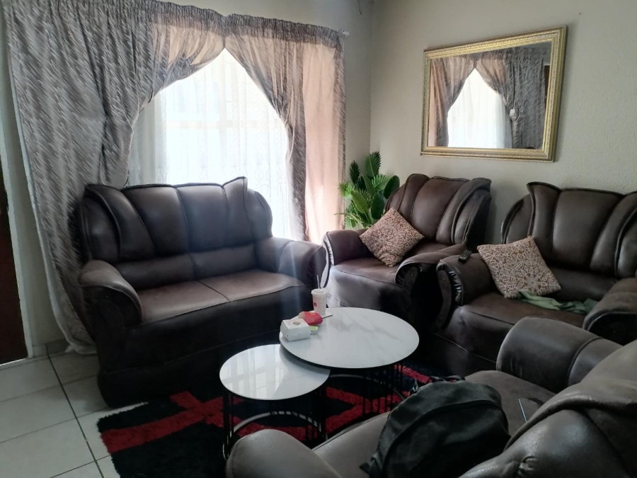1 Bedroom Property for Sale in Airport Park Gauteng