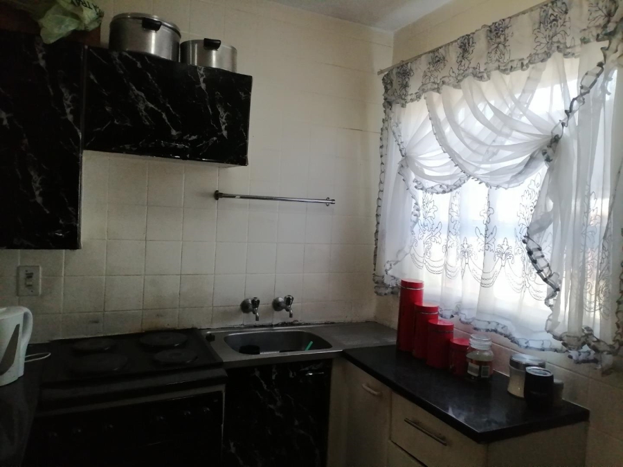1 Bedroom Property for Sale in Airport Park Gauteng