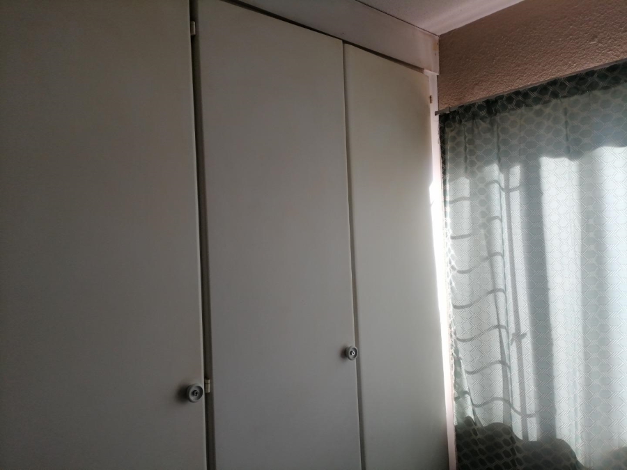 1 Bedroom Property for Sale in Airport Park Gauteng