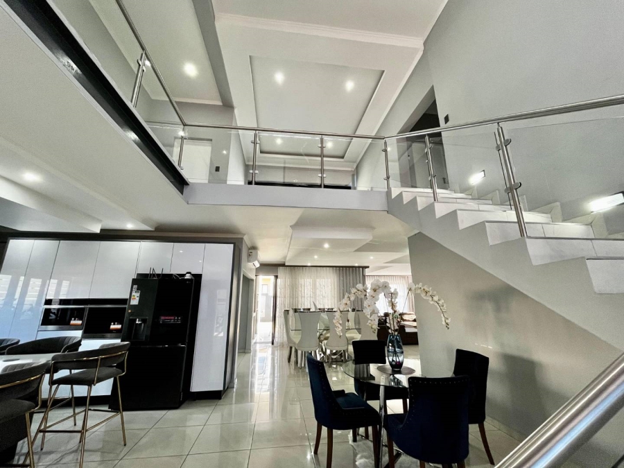 5 Bedroom Property for Sale in Six Fountains Residential Estate Gauteng