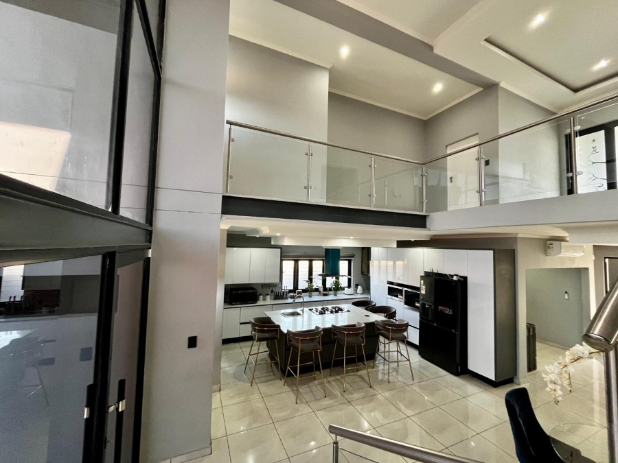 5 Bedroom Property for Sale in Six Fountains Residential Estate Gauteng