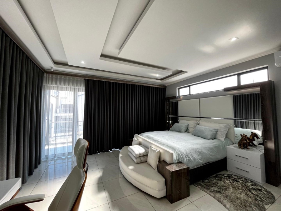 5 Bedroom Property for Sale in Six Fountains Residential Estate Gauteng
